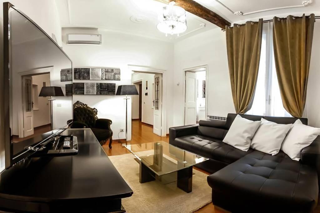Banchi - Classic Apartment Between Navona And Campo Dei Fiori Rome Extérieur photo