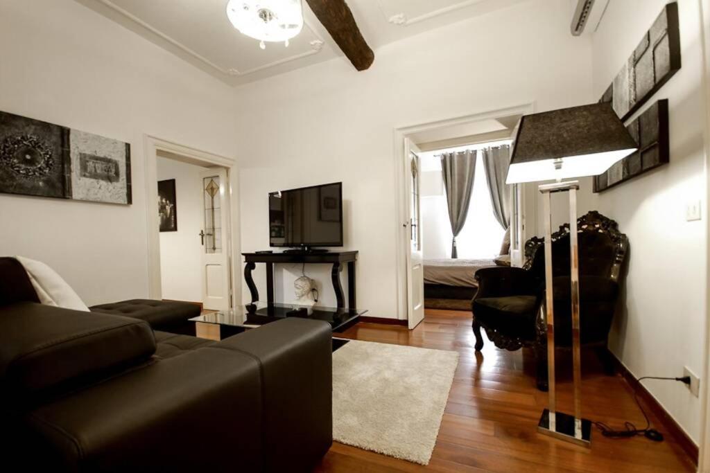 Banchi - Classic Apartment Between Navona And Campo Dei Fiori Rome Extérieur photo